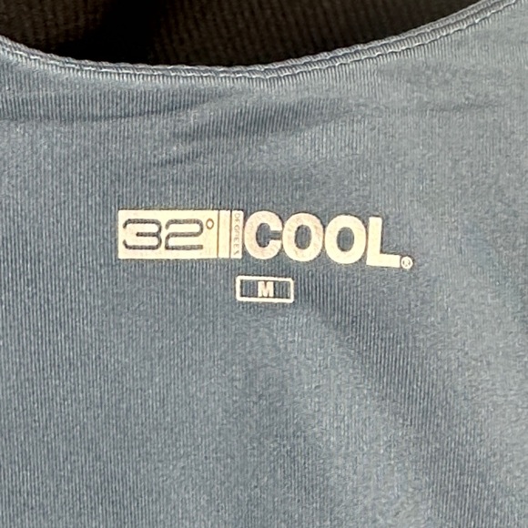 32Cool Women's Sleeveless Athletic Tops Built In Bra - Black & Blue - Picture 5 of 9